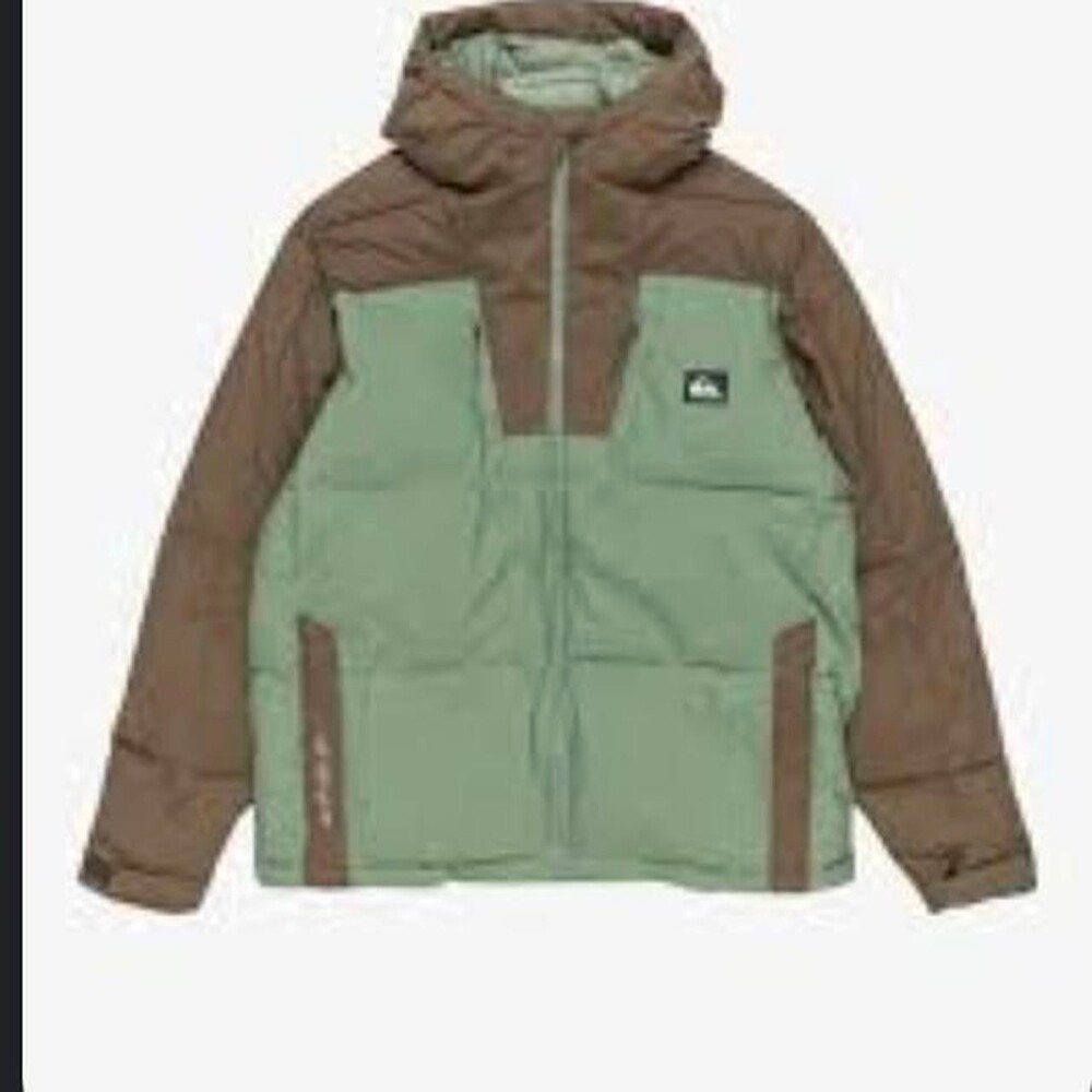 Quiksilver insulated puffer jacket in green and brown #pufferjacket